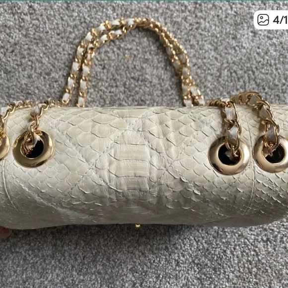 Genuine python quilted 2.55 ivory chain handbag - Picture 4 of 10